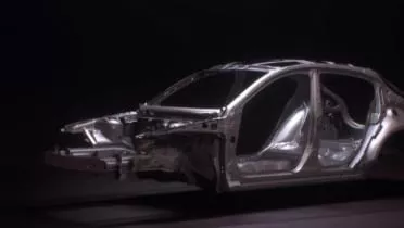 SEAMLESS SKYACTIV BODY AND CHASSIS