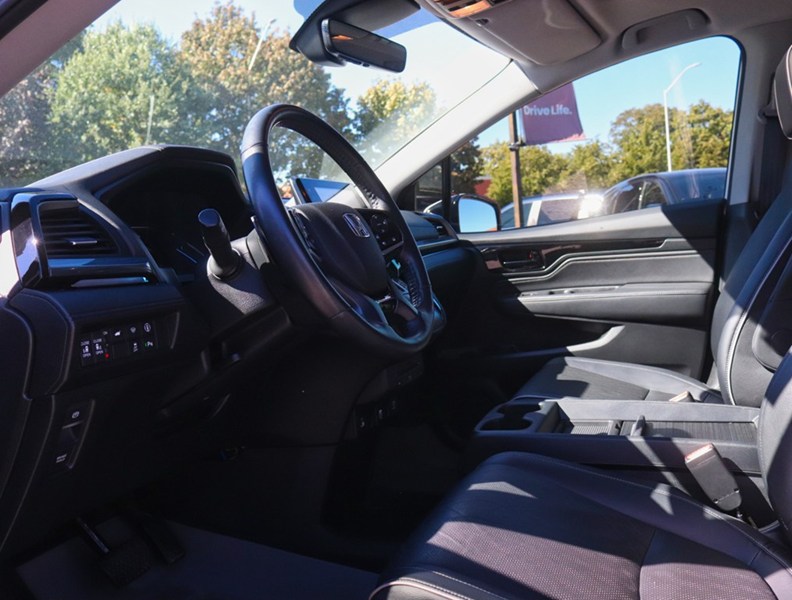 2023 Honda Odyssey Touring Auto