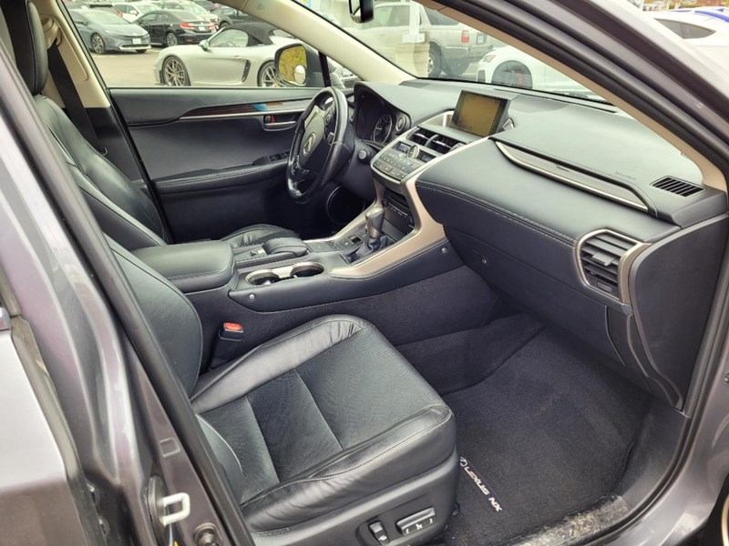 2016 Lexus NX 200t AWD 4dr