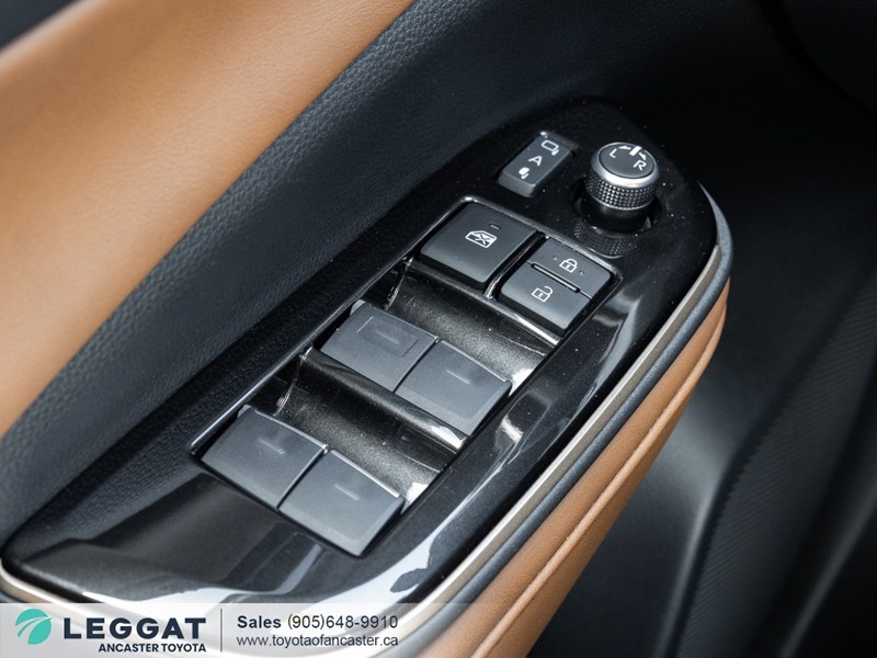 2025 Toyota Crown Signia Limited AWD