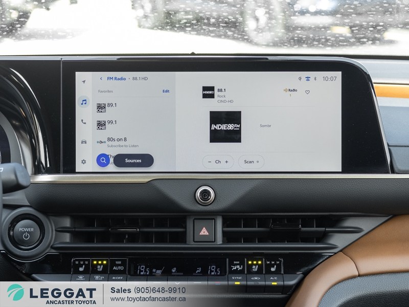 2025 Toyota Crown Signia Limited AWD