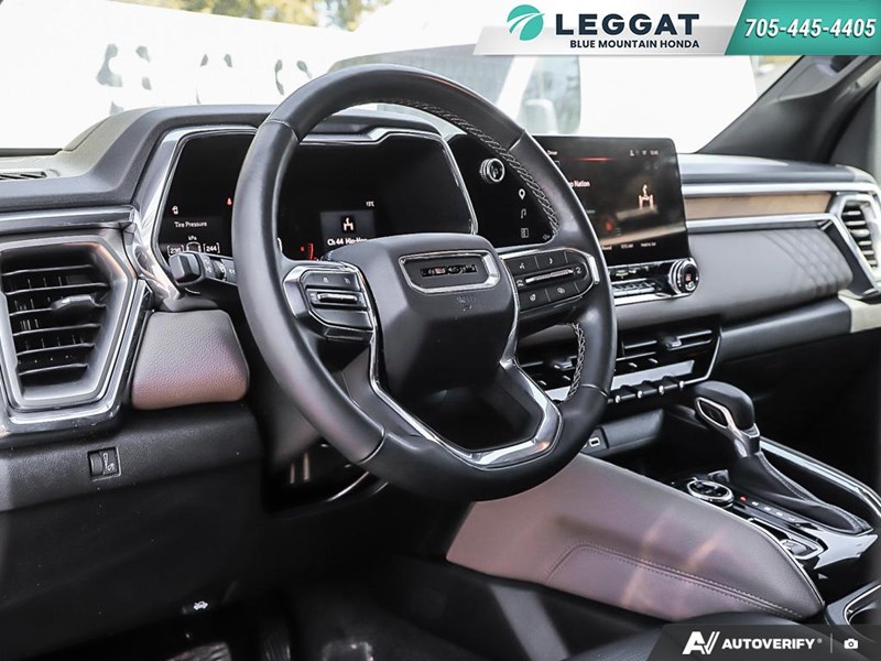 2023 GMC Canyon 4WD Crew Cab Denali