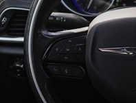 2020 Chrysler Pacifica Limited 35th Anniversary FWD *Ltd Avail*