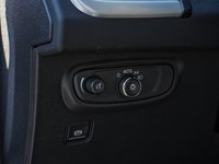 2022 GMC Terrain FWD 4dr SLE