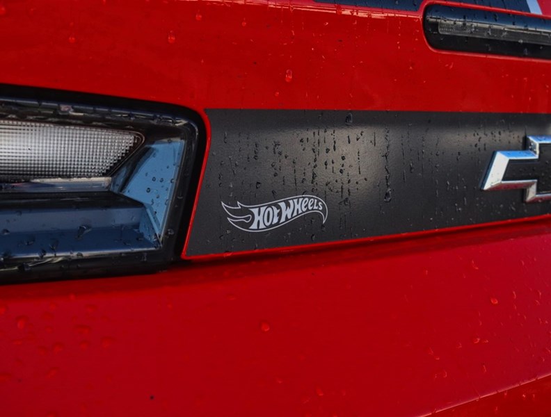 2018 Chevrolet Camaro 2dr Cpe 2LT