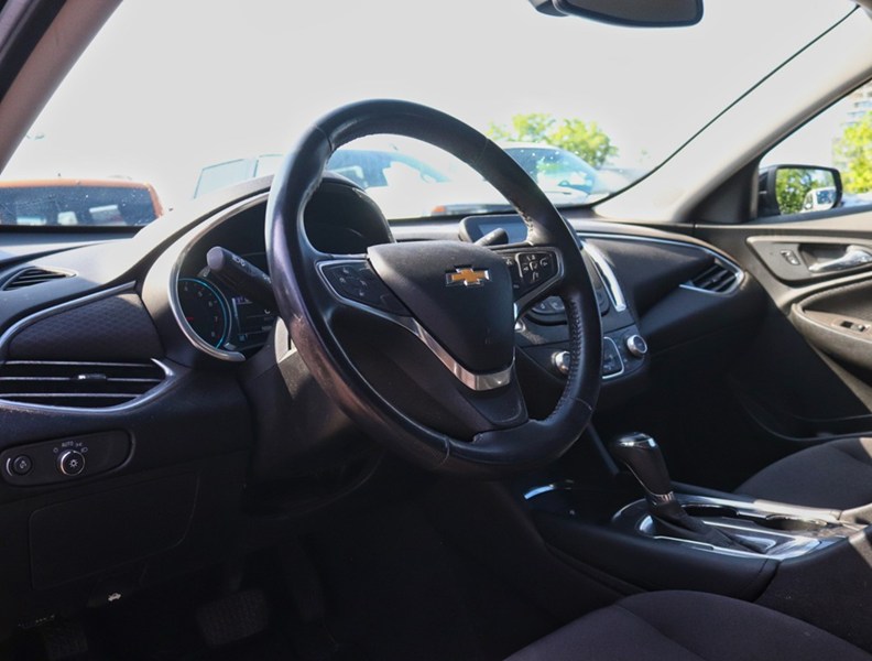 2018 Chevrolet Malibu 4dr Sdn LT w/1LT