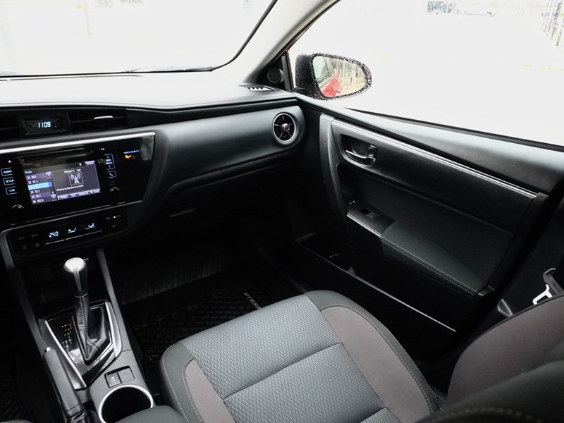 2018 Toyota Corolla LE | ONLY45000KM | 2SETSOFTIRES | 1OWNER | NOCLAIM