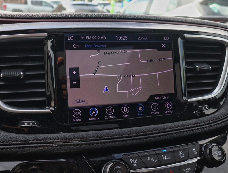 2020 Chrysler Pacifica Limited 35th Anniversary FWD *Ltd Avail*