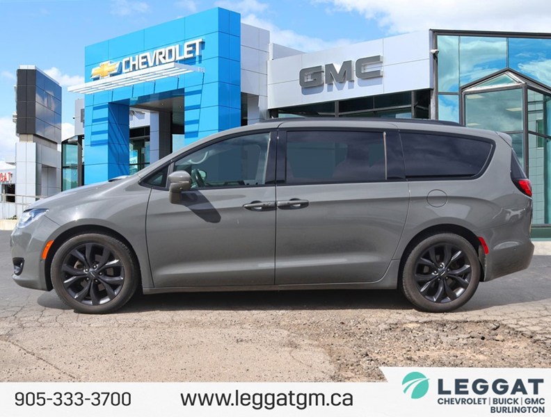 2020 Chrysler Pacifica Limited 35th Anniversary FWD *Ltd Avail*