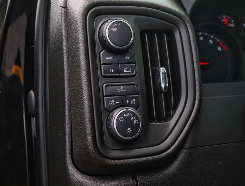 2021 Chevrolet Silverado 1500 4WD Crew Cab 147
