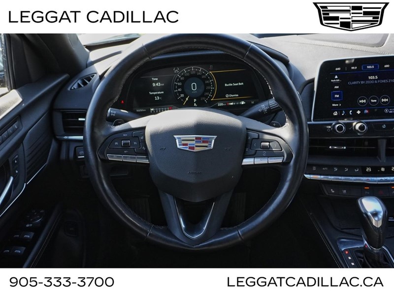 2022 Cadillac CT4 4dr Sdn Premium Luxury