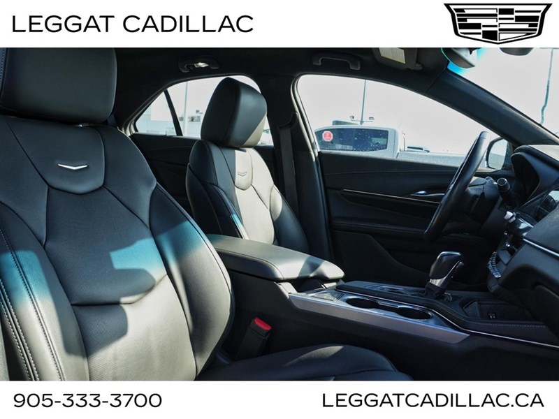 2022 Cadillac CT4 4dr Sdn Premium Luxury