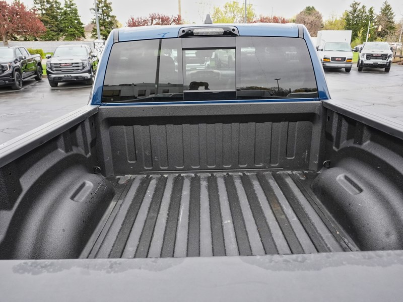 2022 RAM 1500 Limited Longhorn 4x4 Crew Cab 5'7
