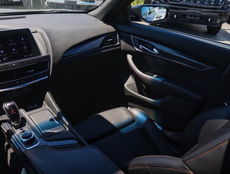 2024 Cadillac CT5 4dr Sdn Sport