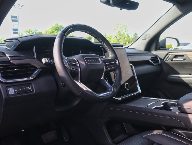 2024 GMC Acadia AWD 4dr Denali