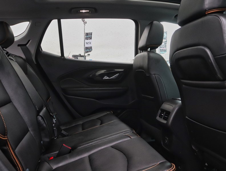 2024 GMC Terrain AWD 4dr AT4
