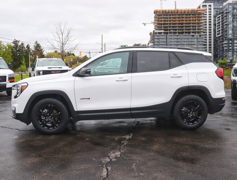 2024 GMC Terrain AWD 4dr AT4