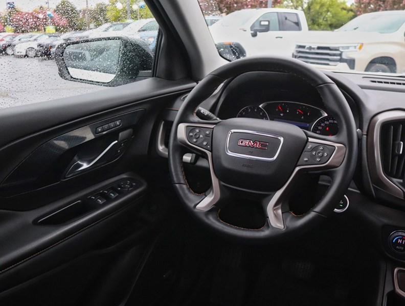 2024 GMC Terrain AWD 4dr AT4