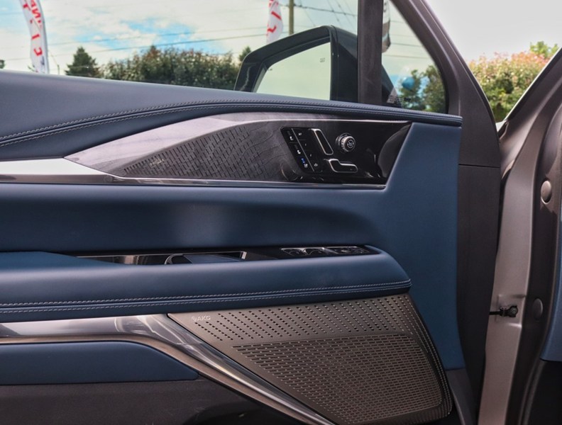 2026 Cadillac Escalade IQ AWD 4dr Premium Sport