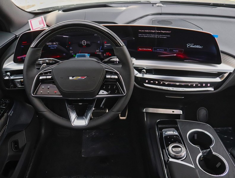 2026 Cadillac LYRIQ 4dr LYRIQ-V Premium
