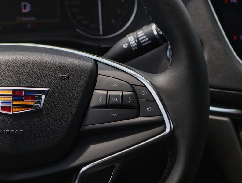2026 Cadillac XT5 FWD 4dr Luxury