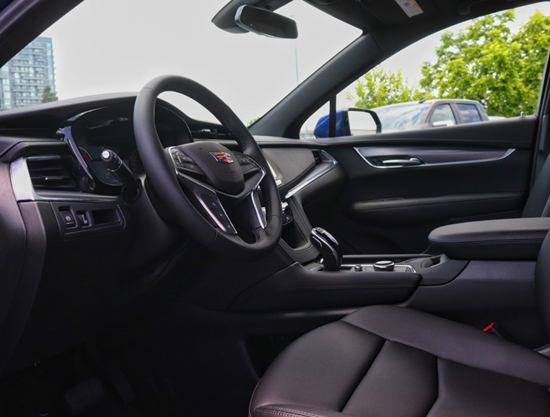 2026 Cadillac XT5 AWD 4dr Luxury