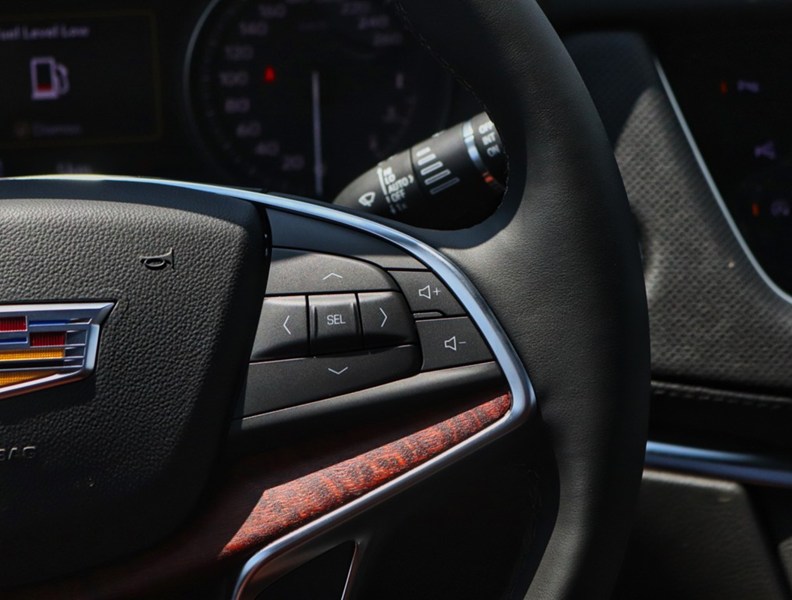 2026 Cadillac XT5 AWD 4dr Premium Luxury