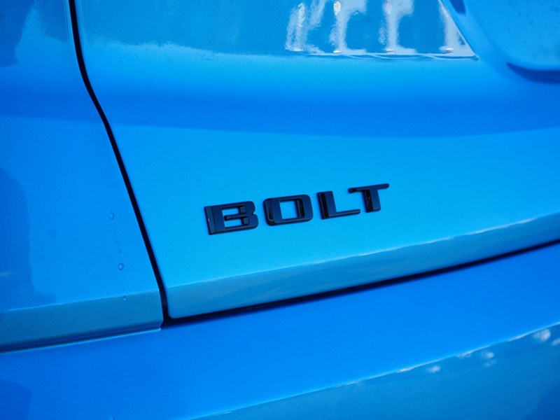 2027 Chevrolet Bolt FWD 4dr RS