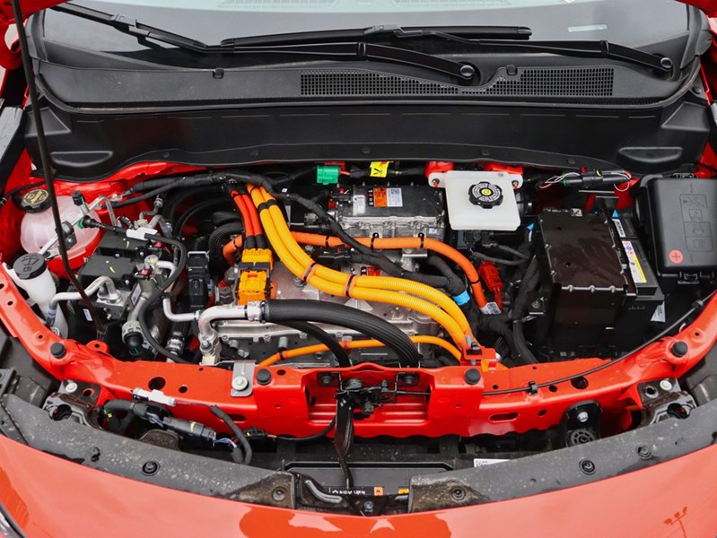 2027 Chevrolet Bolt FWD 4dr RS