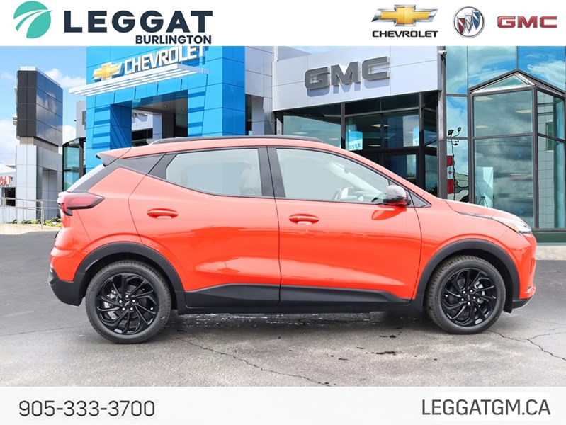 2027 Chevrolet Bolt FWD 4dr RS
