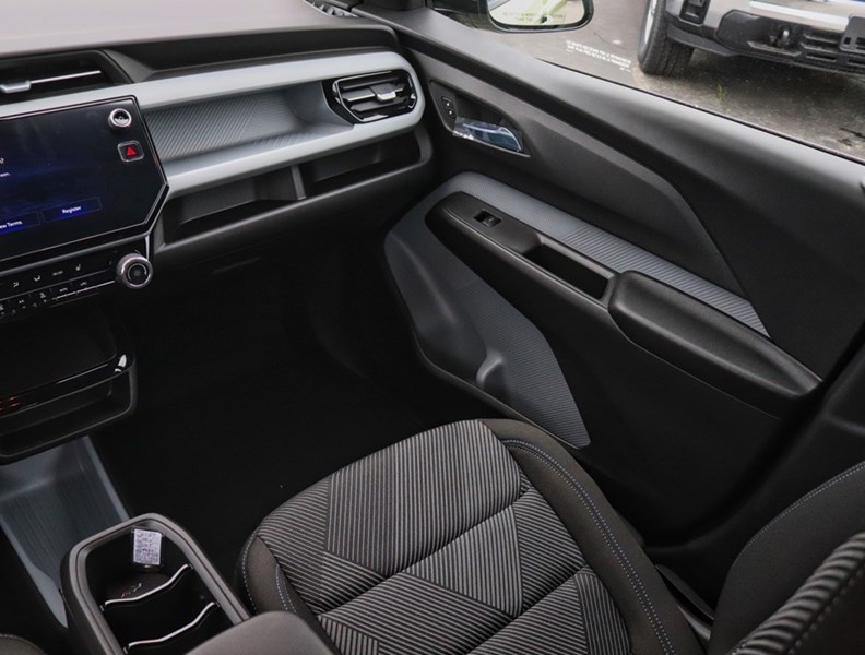 2027 Chevrolet Bolt FWD 4dr LT