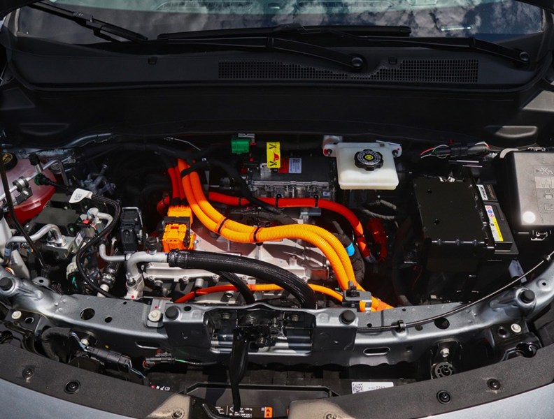 2027 Chevrolet Bolt FWD 4dr LT