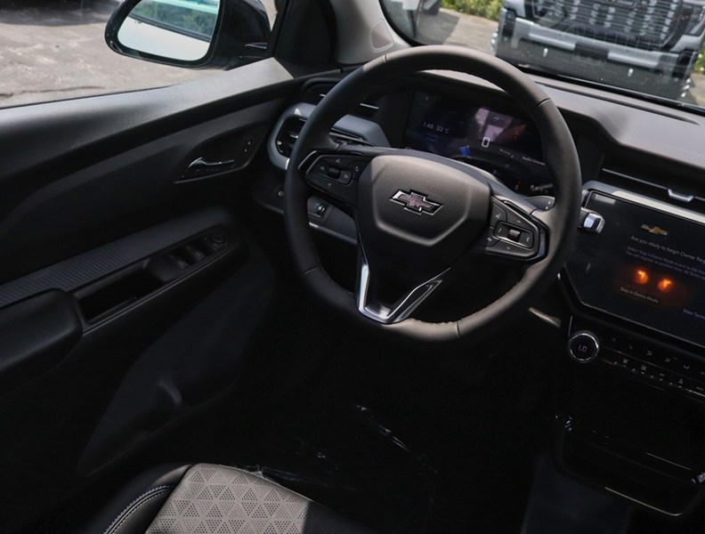 2027 Chevrolet Bolt FWD 4dr LT