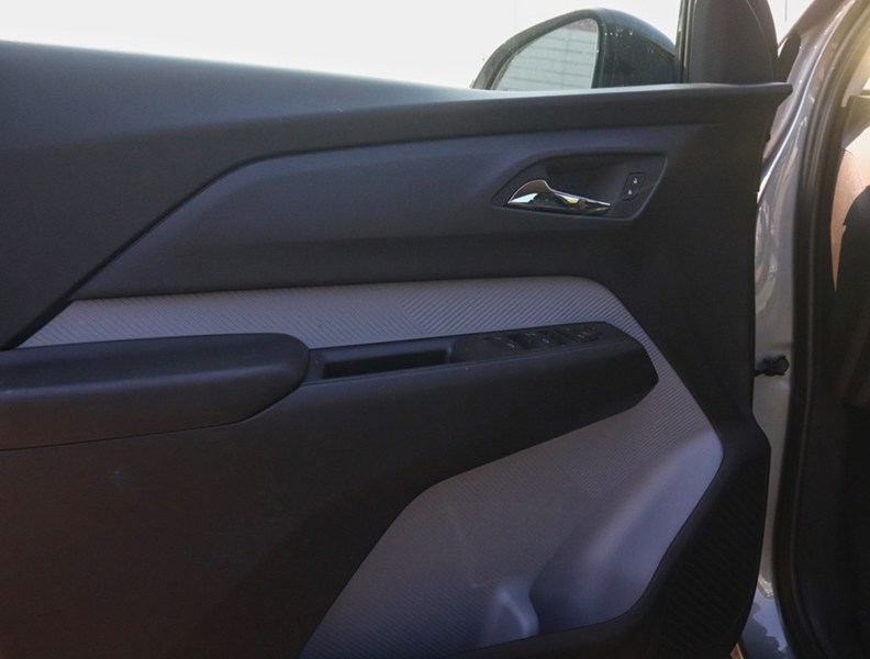 2027 Chevrolet Bolt FWD 4dr LT