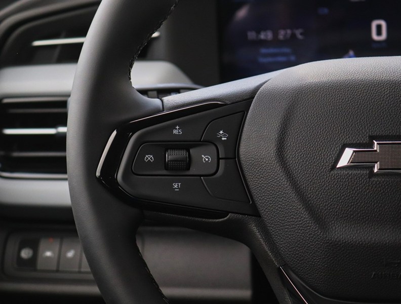 2027 Chevrolet Bolt FWD 4dr LT