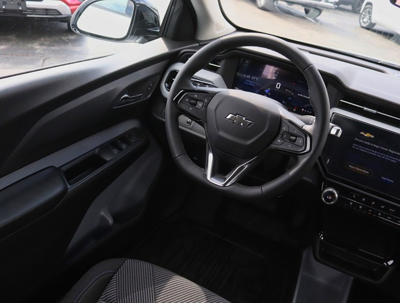2027 Chevrolet Bolt FWD 4dr LT
