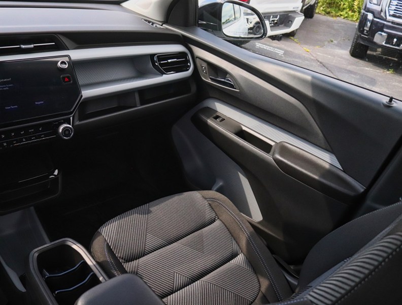 2027 Chevrolet Bolt FWD 4dr LT