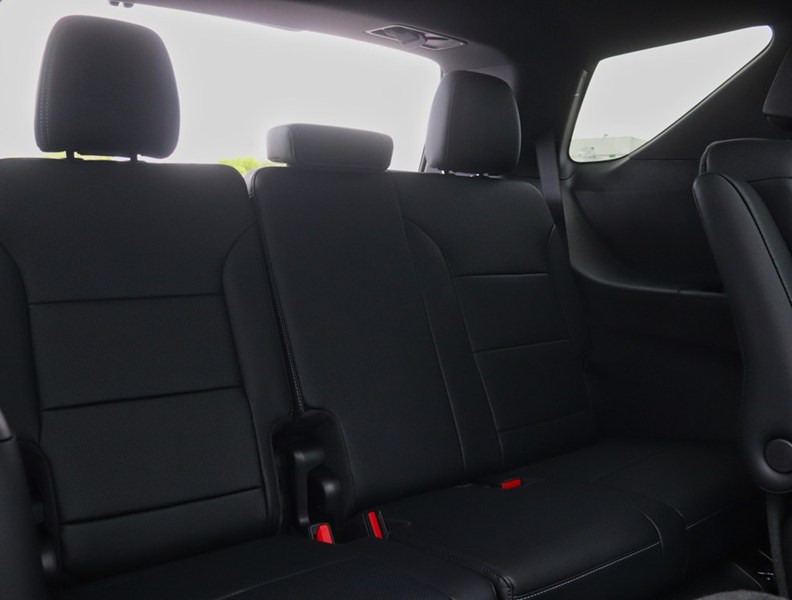 2027 Chevrolet Traverse AWD 4dr LT