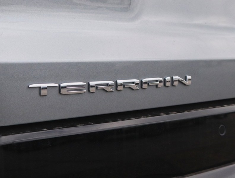 2027 GMC Terrain AWD 4dr AT4
