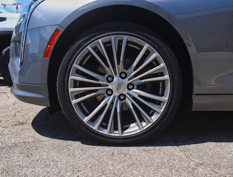 2022 Cadillac CT4 4dr Sdn Premium Luxury