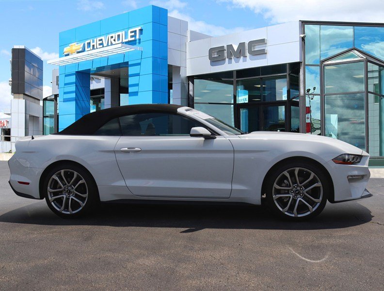 2022 Ford Mustang EcoBoost Convertible
