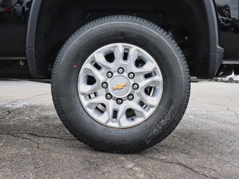 2026 Chevrolet Silverado 3500HD 4WD Crew Cab 172