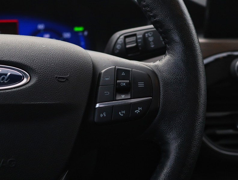 2020 Ford Escape Titanium Hybrid | AWD | PREM PKG | ROOF | NAV |B&O