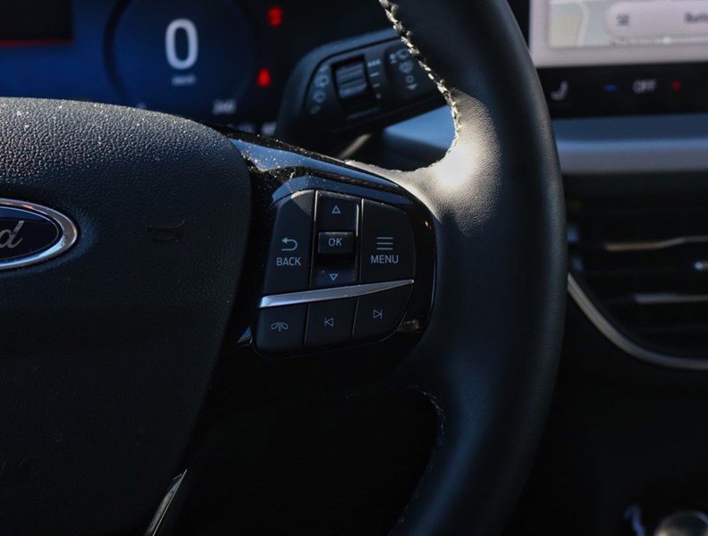 2023 Ford Escape Platinum | AWD | HYBRID | NAV | HTD STR WHL