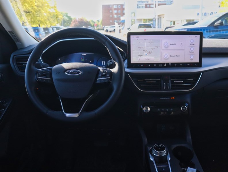 2023 Ford Escape Platinum | AWD | HYBRID | NAV | HTD STR WHL