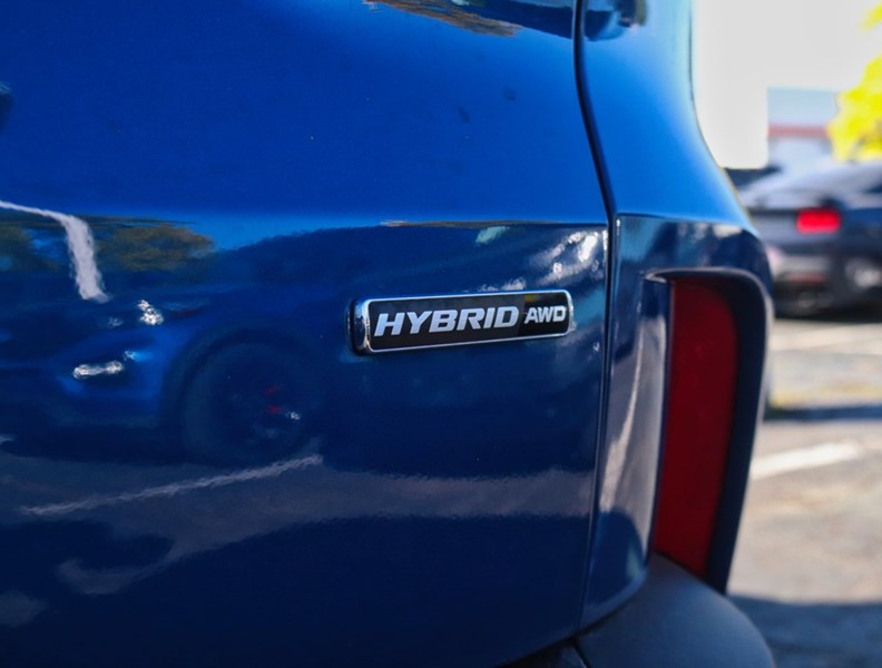 2023 Ford Escape Platinum | AWD | HYBRID | NAV | HTD STR WHL