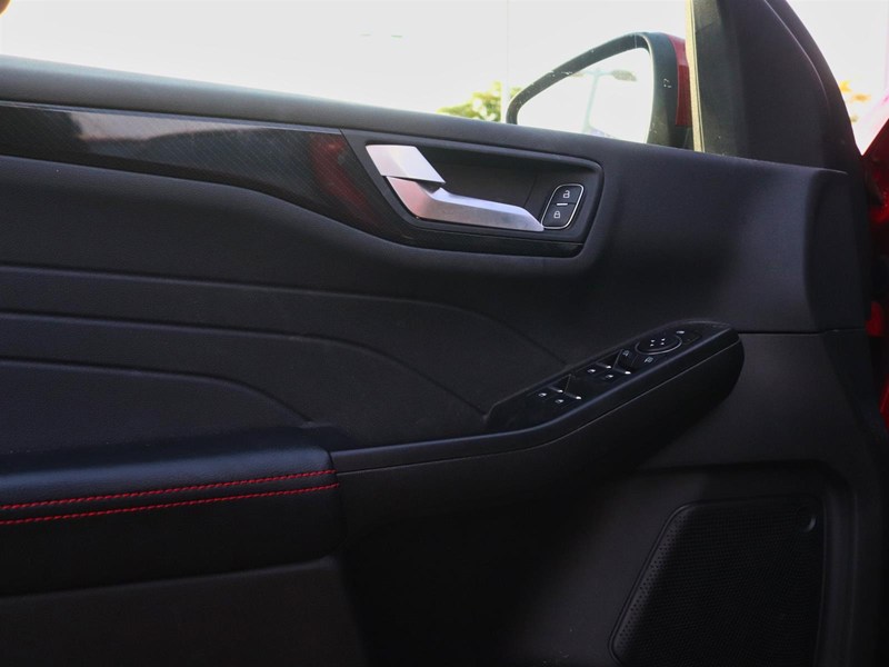 2023 Ford Escape ST-Line Select | AWD | HYBRID | TECH PKG | TOW