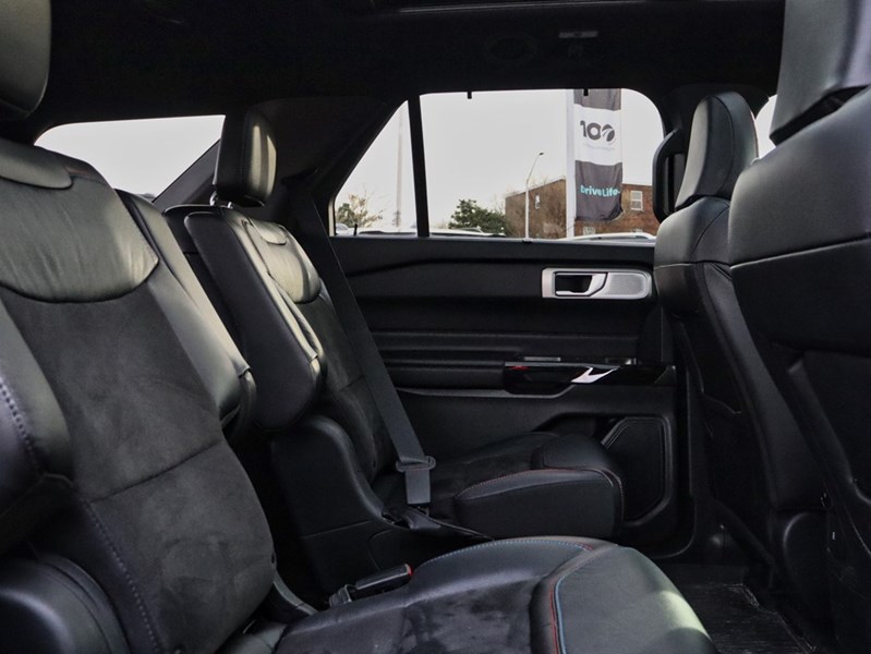 2023 Ford Explorer ST | 4WD | ROOF | NAV | 360 | TOW | 21s
