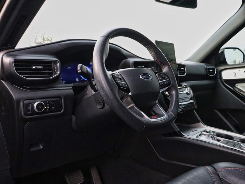 2023 Ford Explorer ST | 4WD | ROOF | NAV | 360 | TOW | 21s