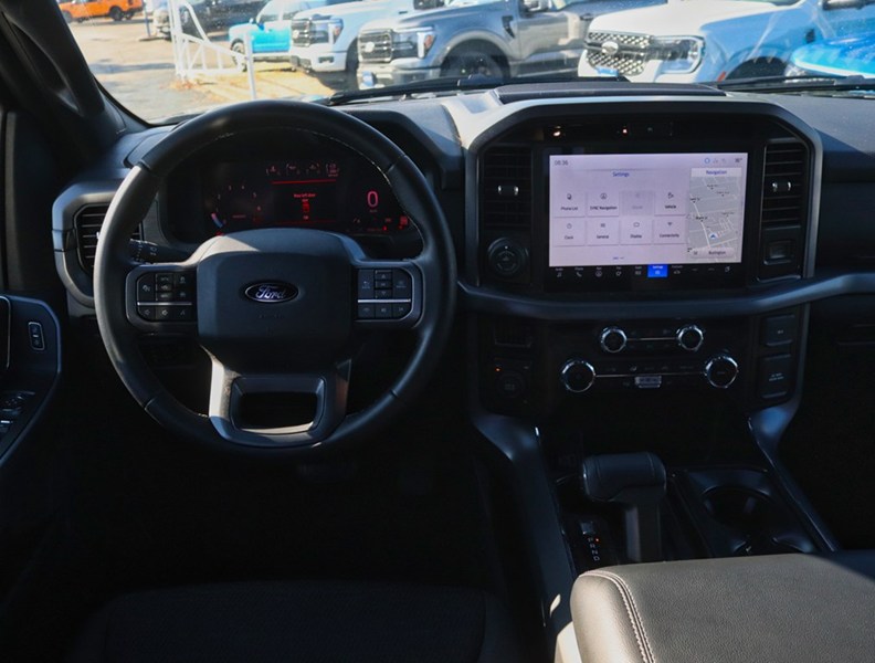 2025 Ford F-150 XLT | 4X4 | 2.7L | 302A | BLK PKG PLS | BED UTL